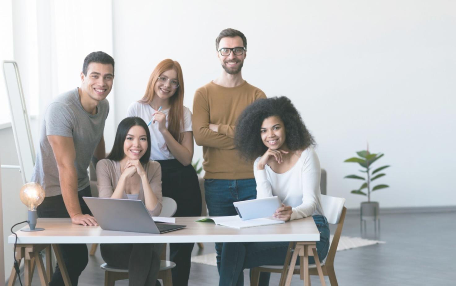 Початок нашої історії - перші студенти на практичних заняттях